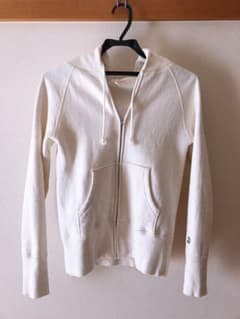 DRESSTERIORの定番パーカーのホワイトです！のサムネイル