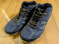 AVIA アビア　ブラックゴールド　フィットネスシューズ　24.5㌢のサムネイル