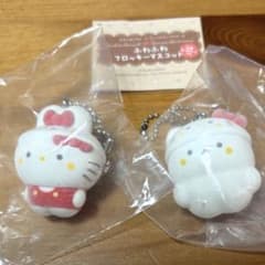サンリオ ふわふわフロッキーマスコット⭐︎キティ　タルトのサムネイル