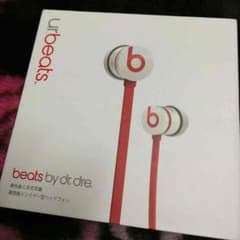 Beats イヤフォンのサムネイル