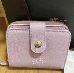 ピンク レザー 二つ折り財布のサムネイル