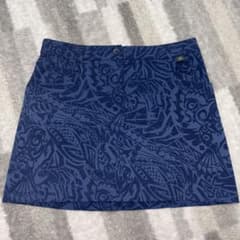 Excellent condition Adidas all-over print golf skirt, size L, women's golf wear, navy, spring/summer.