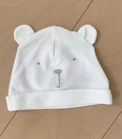GAP ベビー帽子　くまさんのサムネイル