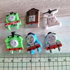 きかんしゃトーマス ボタン 6個セットのサムネイル
