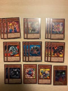 遊戯王 トゥーンデッキのサムネイル