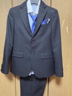 キッズ フォーマルスーツ ダークグレー ストライプ　130cmのサムネイル