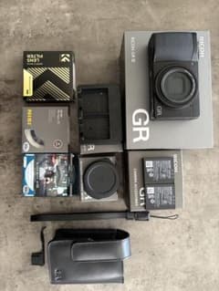 RICOH GR IV 美品 シャッター314回 保証残　純正アクセサリー多数 RICOH GR IV 美品 シャッター314回 保証残 純正アクセサリー多数