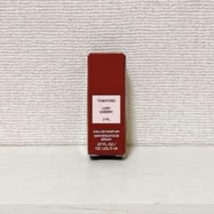 新品 トムフォード ロストチェリー オードパルファム スプレー 2ml