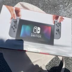 Nintendo Switch 本体と付属品セットのサムネイル