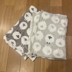 フリース生地　ひつじ　色違いセット 150×100 を2つ　まとめ買い　お得のサムネイル