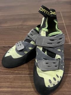 SPORTIVA TARANTULA スポルティバ クライミングシューズ 39のサムネイル