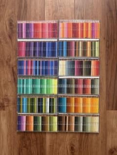 極美品】フェリシモ色鉛筆 300色 野村順一監修 - メルカリ