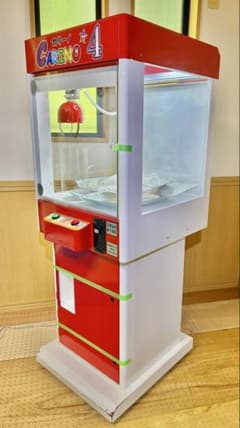 ガチャ横にUFOキャッチャー・クレーンゲーム カリーノ４のサムネイル