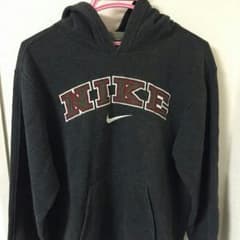 Nikeのパーカーのサムネイル
