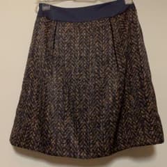 アンタイトル　手洗い可能膝丈スカートのサムネイル