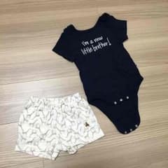 ベビーギャップ ロンパース＆短パンセット♡のサムネイル