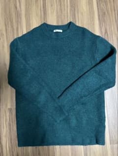ZARA クルーネックニット グリーン Mサイズのサムネイル