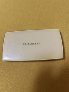 再お値下げ致しました。 メナード　FAIRLUCENT ファンデーションのサムネイル