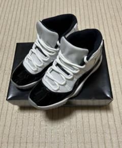 Air Jordan 11 ホワイト/ブラック コンコルド 26.5 長瀬智也 - メルカリ