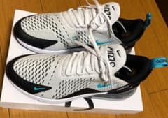 NIKE AIR MAX270のサムネイル