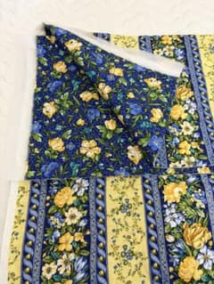 Fabric Traditions 花柄 リバーシブル キルティング生地のサムネイル