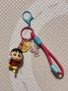 クレヨンしんちゃん　じゃらじゃら　キーホルダー　ピンク　水色のサムネイル