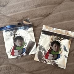 あ様専用 ボートレーサー 稲田浩二選手 アクリルキーホルダー 2個セットのサムネイル