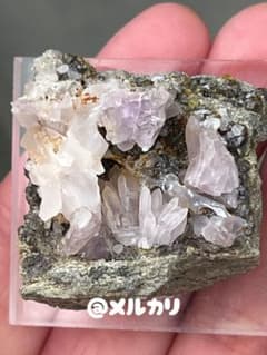 国産鉱物　南牧村　紫水晶&柘榴石&方解石のサムネイル
