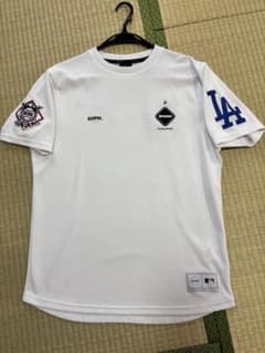 ブリストル FCRB× MLB ロサンゼルス　ドジャース　コラボTシャツ ブリストル FCRB× MLB ロサンゼルス ドジャース コラボTシャツ - メルカリ