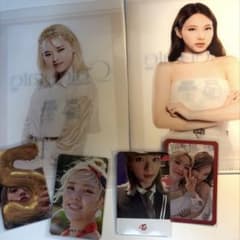 TWICE ナヨン ジョンヨン グッズセット クリアファイル トレカ - メルカリ