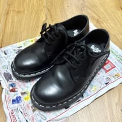 Dr.Marttens ドクターマーチン 3ホール 厚底 UK5(24cm) Dr.Martens 3ホール 24cm UK5 黒 ホワイトステッチ 超美品 - メルカリ