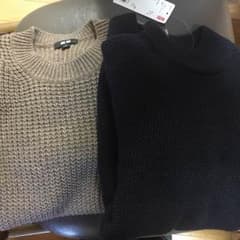 UNIQLOニットのサムネイル