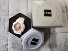 G-SHOCK GMA-S120 ホワイト×ゴールド 缶ケース付きのサムネイル