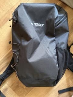 adidas TERREX マルチエッセンシャルズ バックパック 20Lのサムネイル