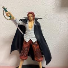 ワンピース シャンクス フィギュアのサムネイル