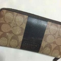 COACH  長財布のサムネイル