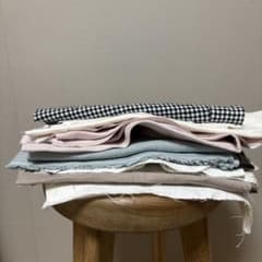 リネン 小さい いびつな はぎれセット ①のサムネイル