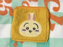 ちいかわ うさぎ もこもこポーチ2のサムネイル