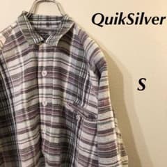 QuikSilver  チェックシャツ　半袖Yシャツのサムネイル