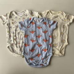 【UNIQLO】ボディースーツ70cm 3枚セットのサムネイル