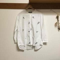 ノーカラーシャツのサムネイル