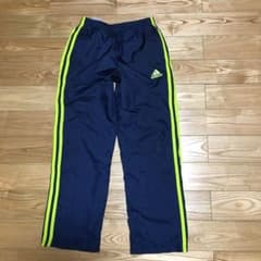 お値下げしました☆adidas アディダス ジャージ140のサムネイル
