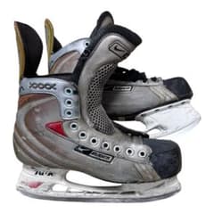 アイスホッケーシューズ