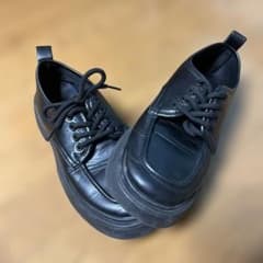 黒 レザー 厚底 レースアップシューズのサムネイル