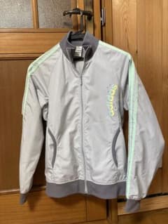 adidas ウインドブレーカー　160cmのサムネイル