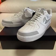 NIKE AIR FORCE 1 '07 LV8 2のサムネイル