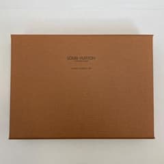 LOUIS VUITTON 空箱のサムネイル