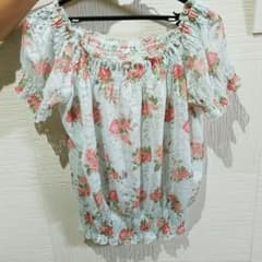 トップスのサムネイル