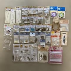 ビーズ・アクセサリー材料セット　まとめ売り　パーツクラブ、ユザワヤ他のサムネイル