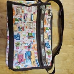 LeSportsac のHAWAII 柄のプリントショルダーバッグのサムネイル